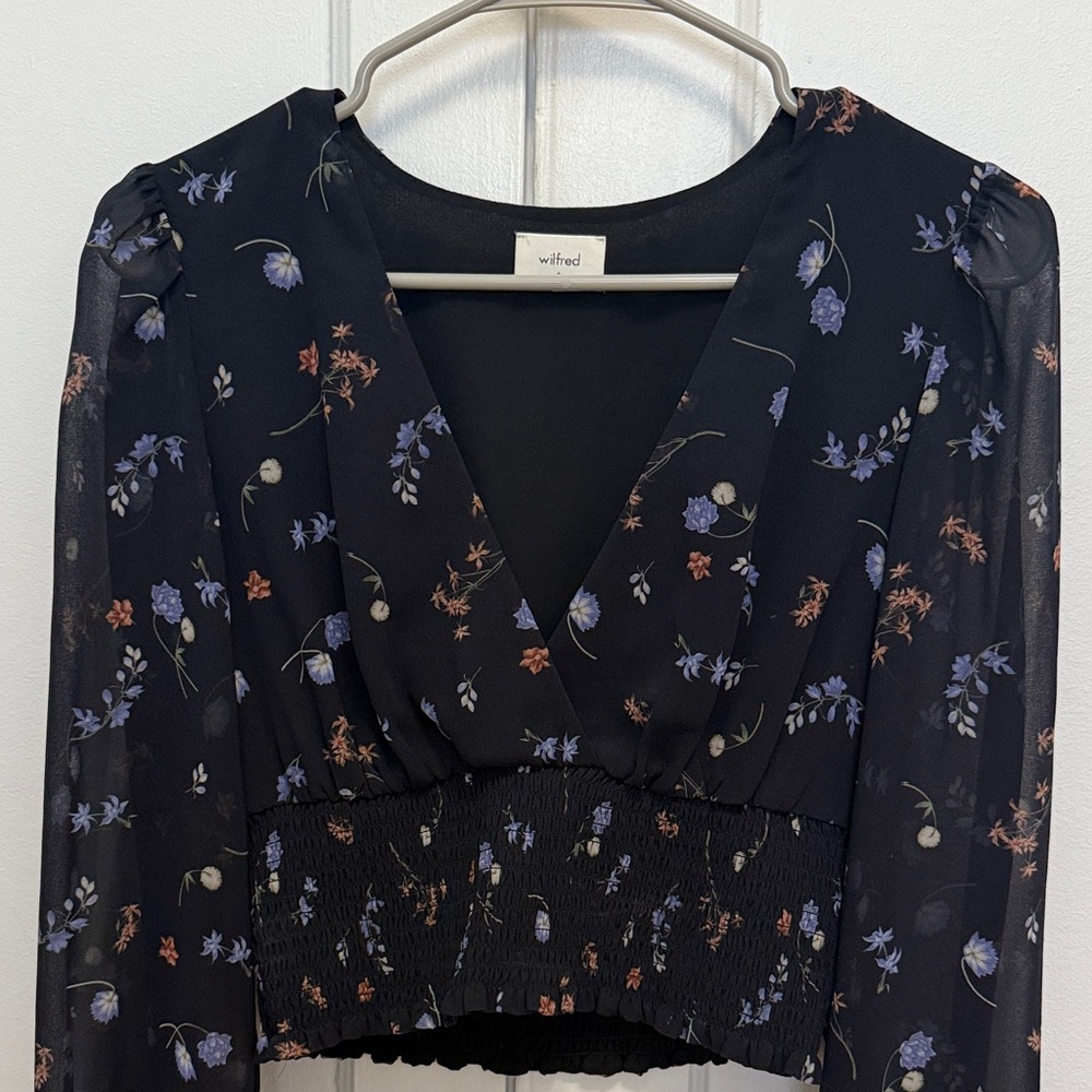 Wilfred Black Floral V-Neck Smocked Waist Blouse